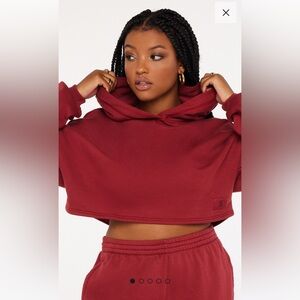Savage x Fenty Xssential Cropped Hoodie sweatshirt. sweet jam, red. Size 2X